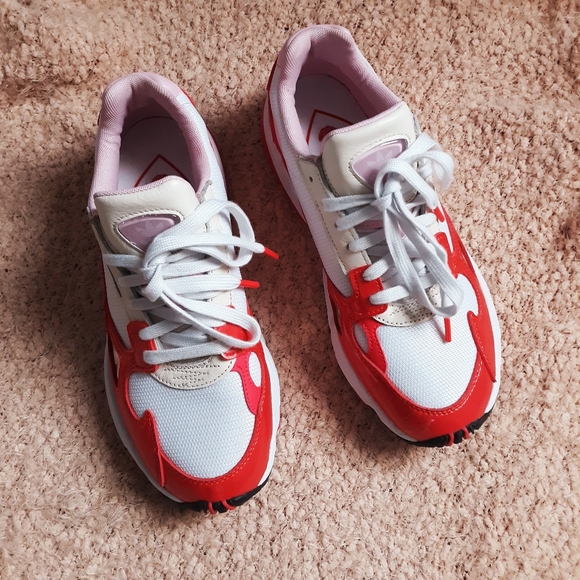 Adidas Falcon Active Red trendy  sneakers - Picture 6 of 17